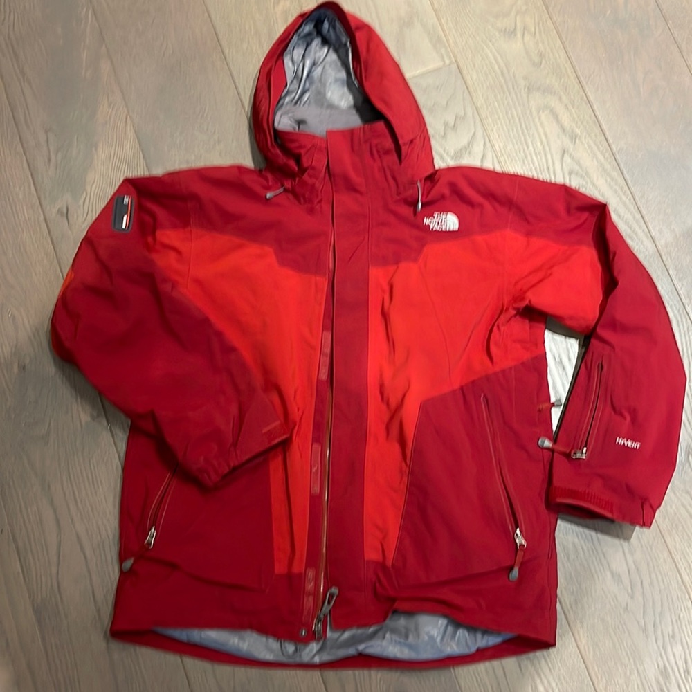 The North Face Hyvent men’s size L recco ski jacket
